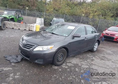 2010 Toyota Camry Le from USA, damaged, VIN 4T1BF3EK8AU036754